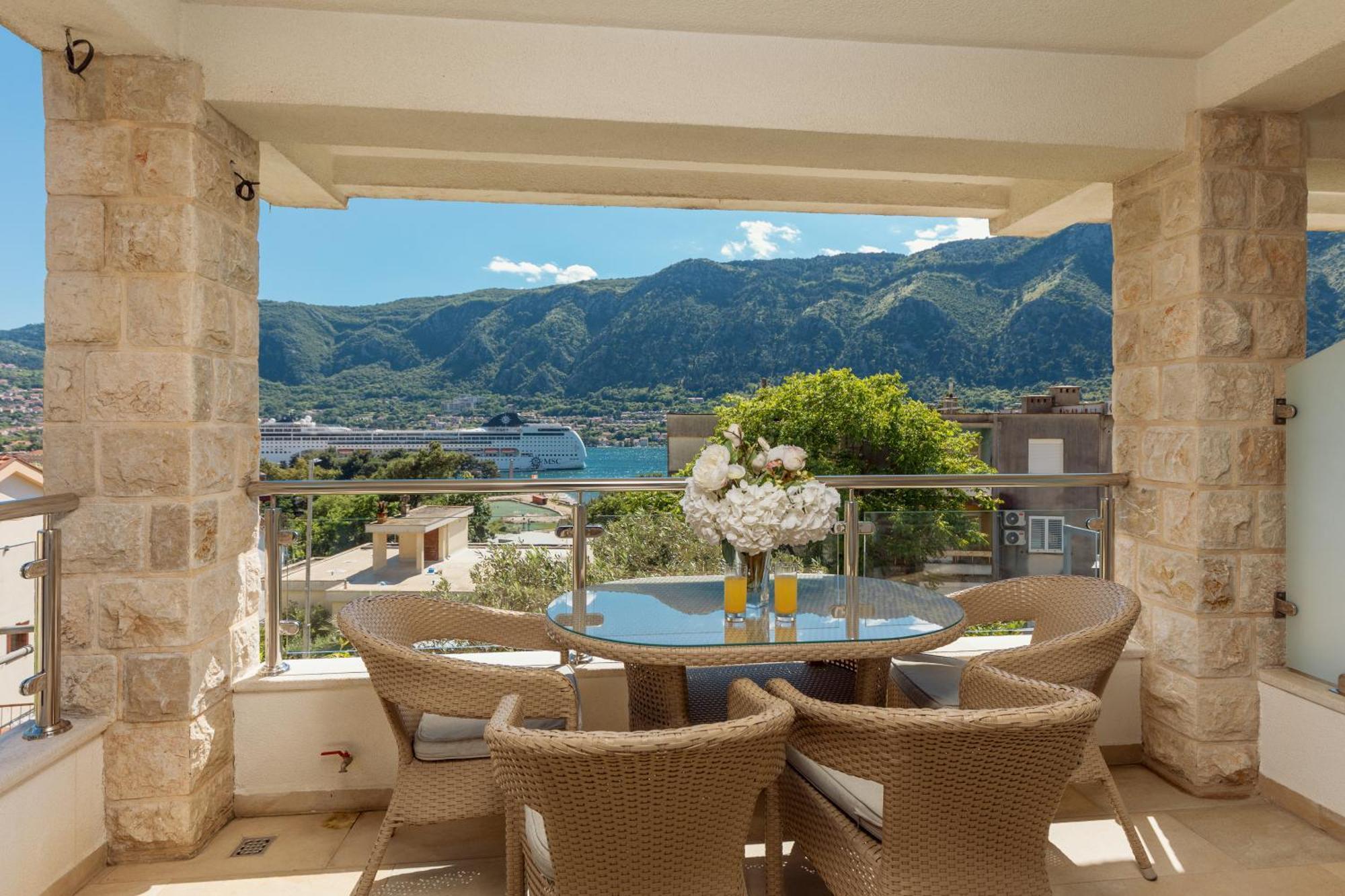Apartments Los Olivos 코토르 외부 사진